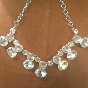 🎉😍 Gorgeous Nine West necklace